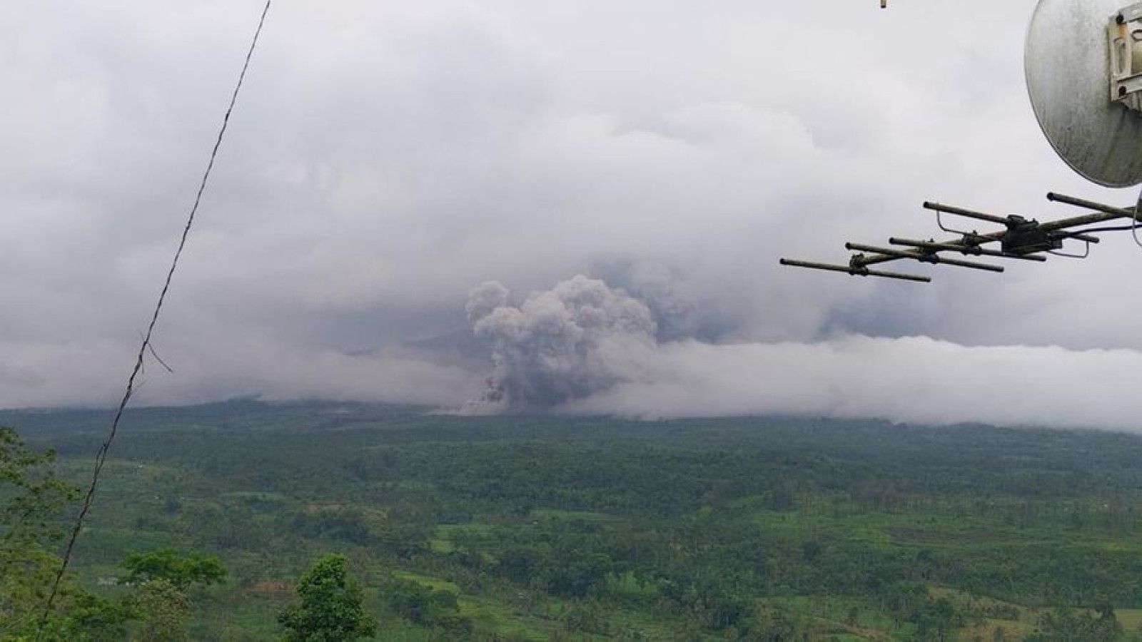 Erupsi Gunung Semeru: Analisis dan Implikasi dari Aktivitas Vulkanik Terbaru