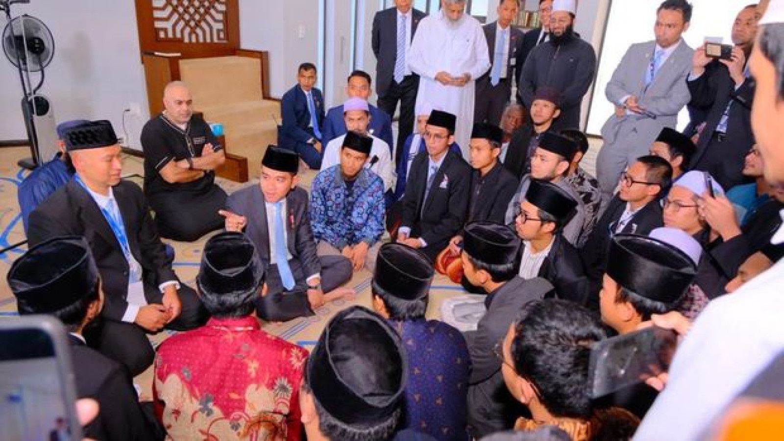 Wakil Presiden Gibran Rakabuming Silaturahmi dengan Santri di Johannesburg