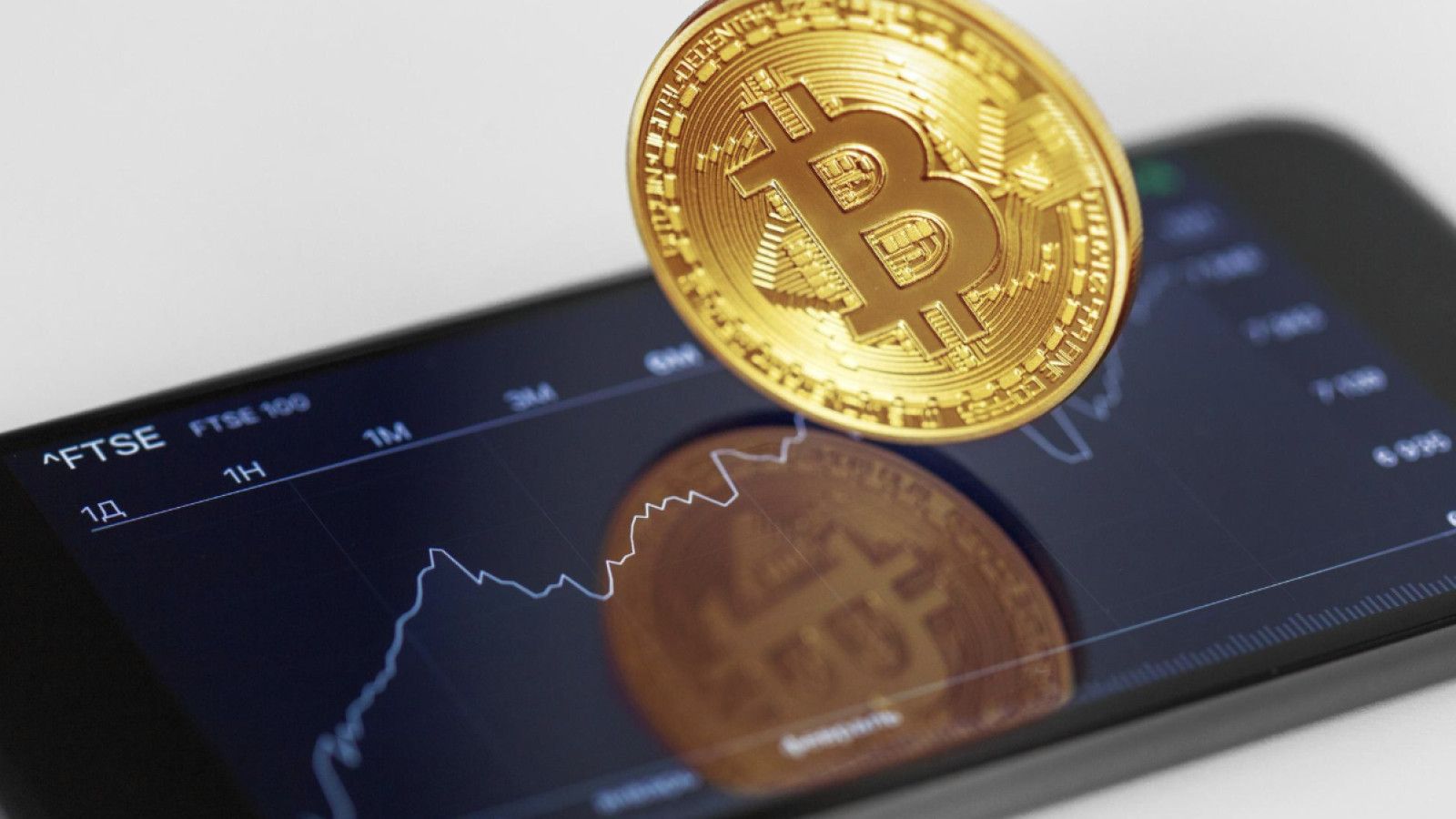 Transformasi Ekonomi Digital Indonesia: E-commerce dan Cryptocurrency di Tahun 2026