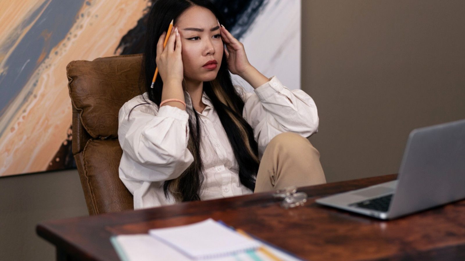 Fenomena Career Burnout di Kalangan Generasi Muda Indonesia