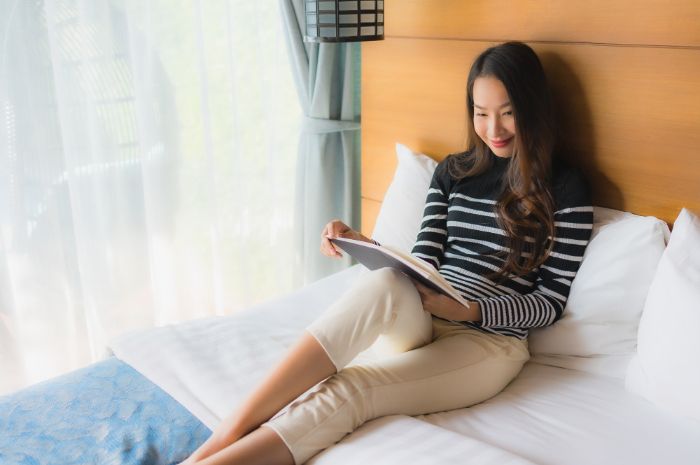 111 Caption Staycation di Hotel, Bahasa Inggris dan Artinya!