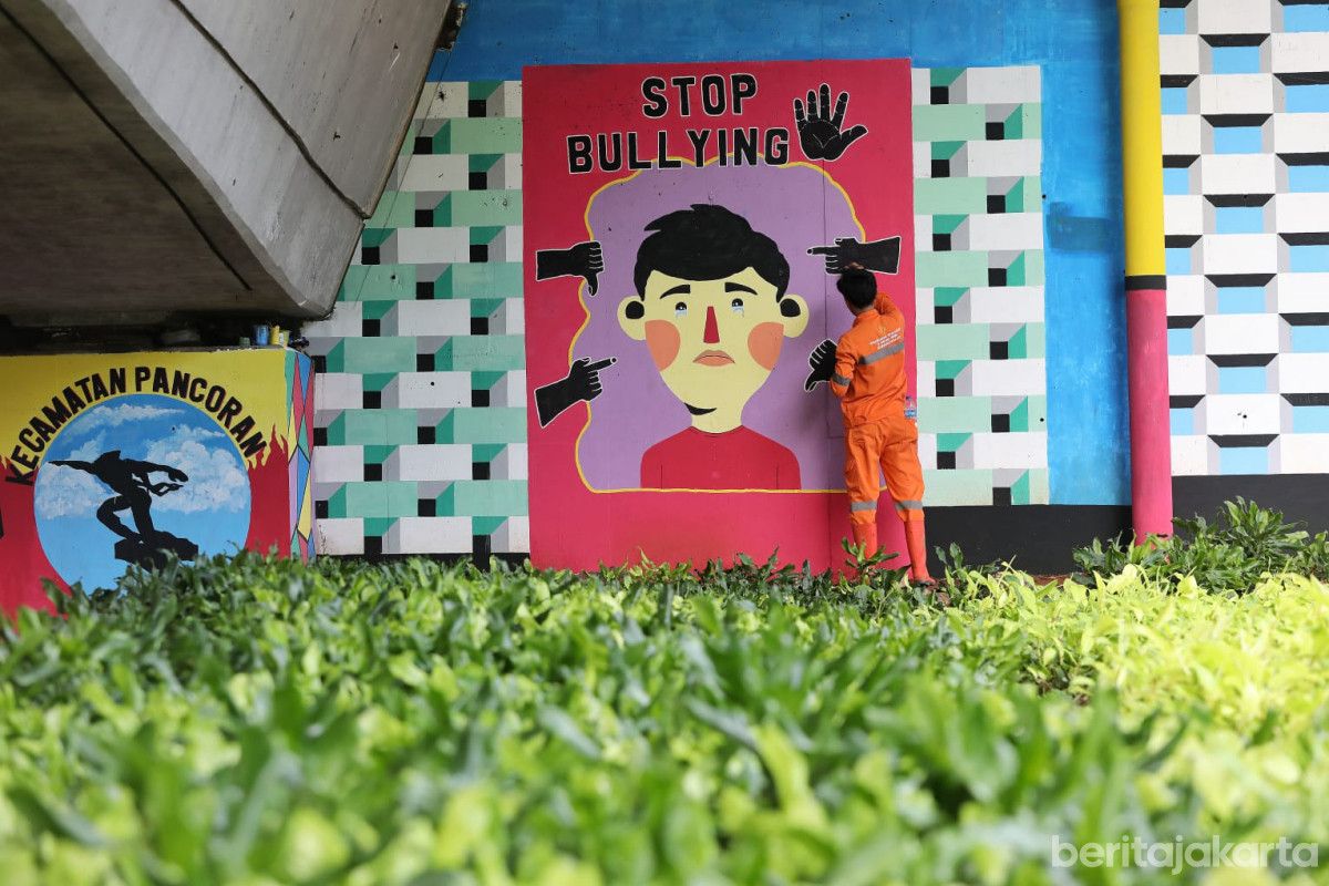 Kolong Flyover Kalibata Dipercantik Mural dan Taman, Warga Apresiasi Penataan