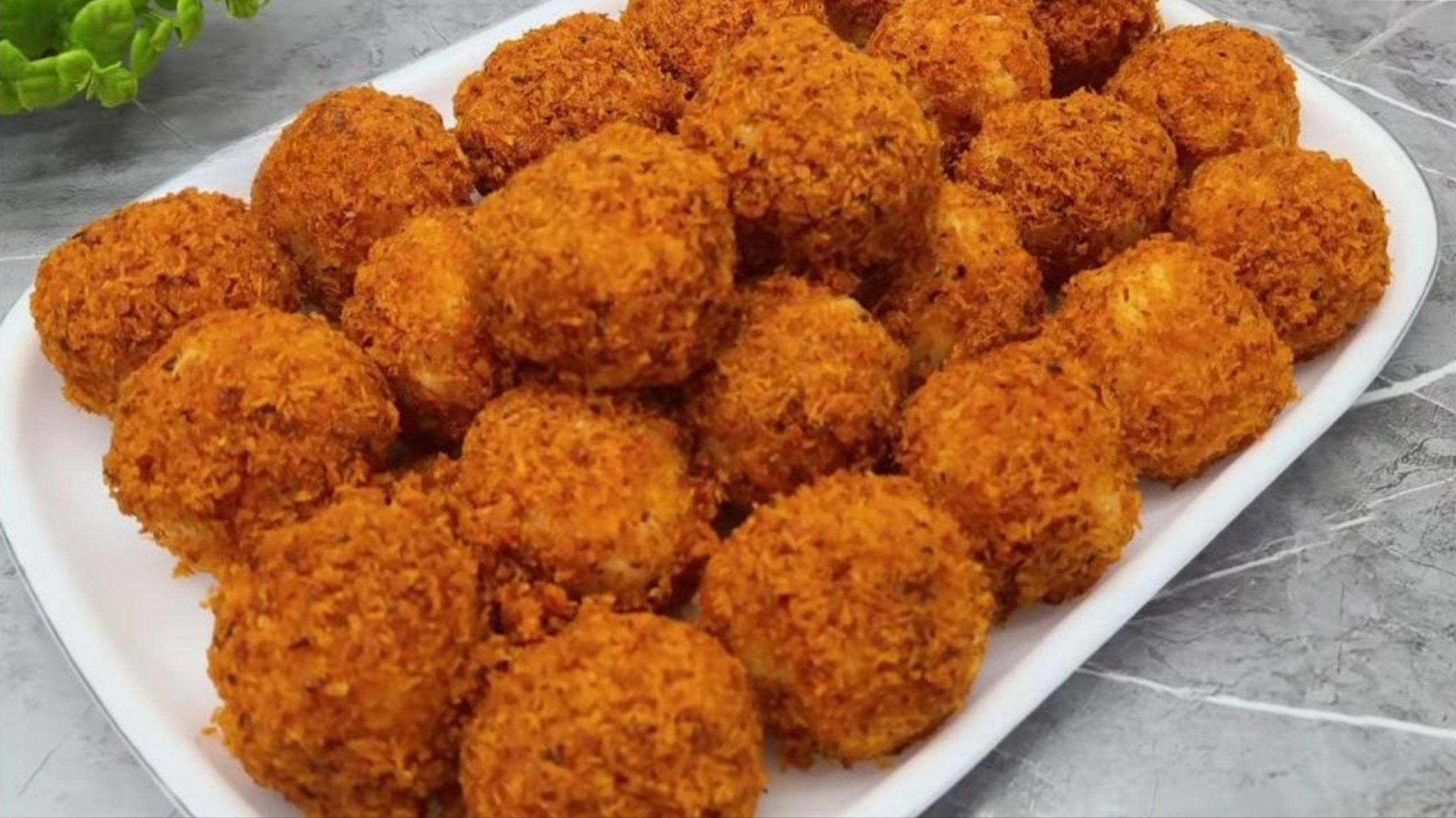 Resep Ketan Serundeng yang Manis Pedas dan Enak, Wajib Dicoba!