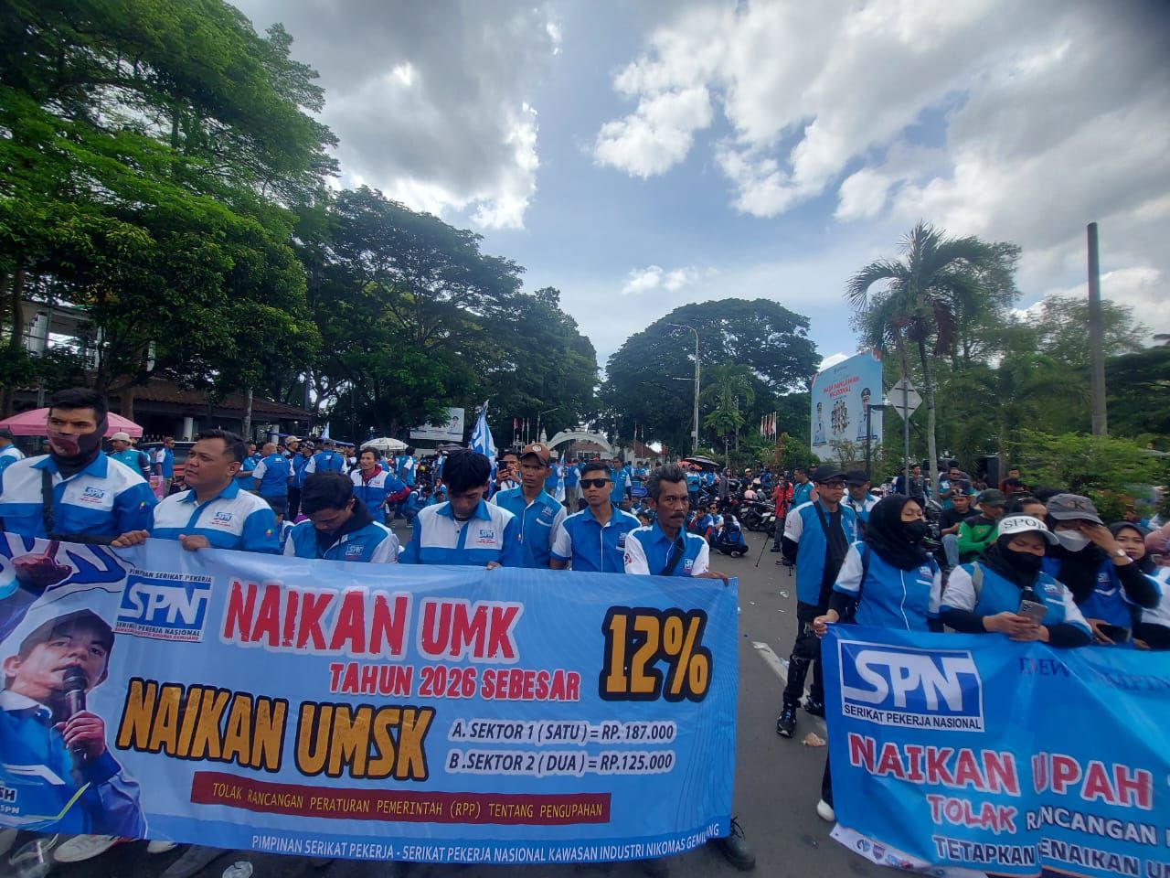 Buruh Kabupaten Serang Tolak regulasi penetapan upah minimum 2026