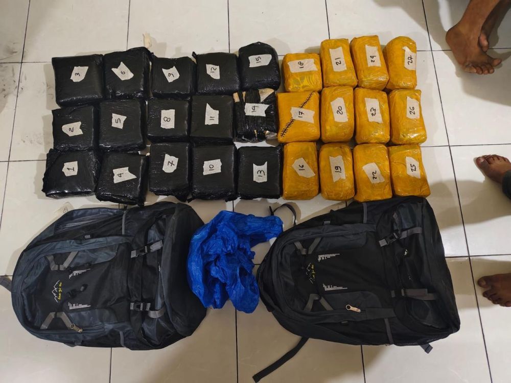Polda Riau Gagalkan Peredaran 28,3 Kg Sabu, Dua Kurir Dibekuk