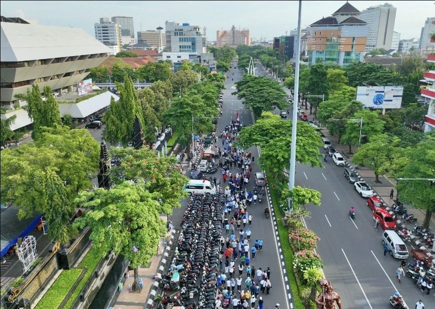 Jalan Sehat HUT Ke-54 Korpri, Hadirkan UMKM dan CKG Di Semarang