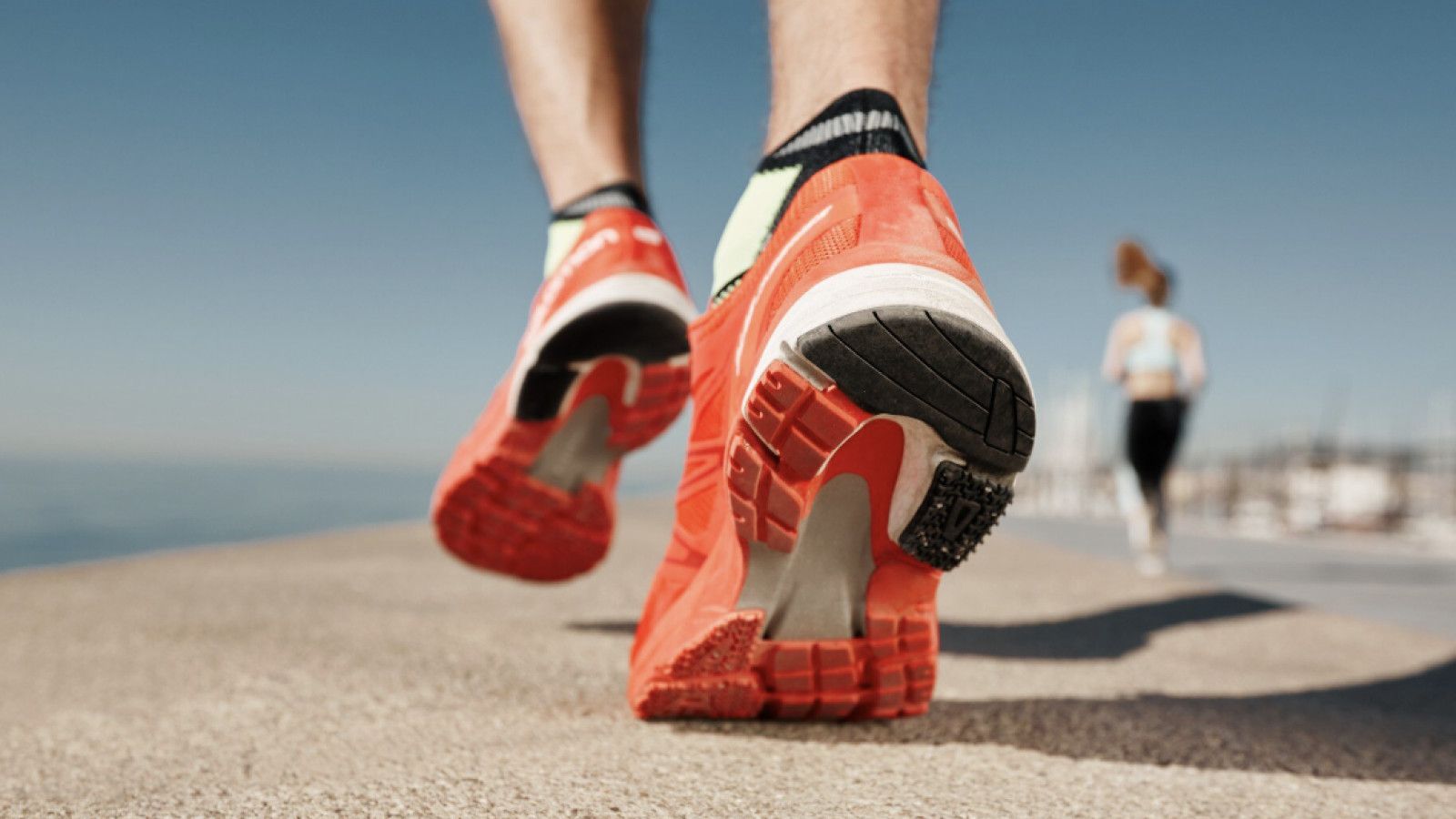 Mengapa Harga Sepatu Running Melonjak Tinggi?