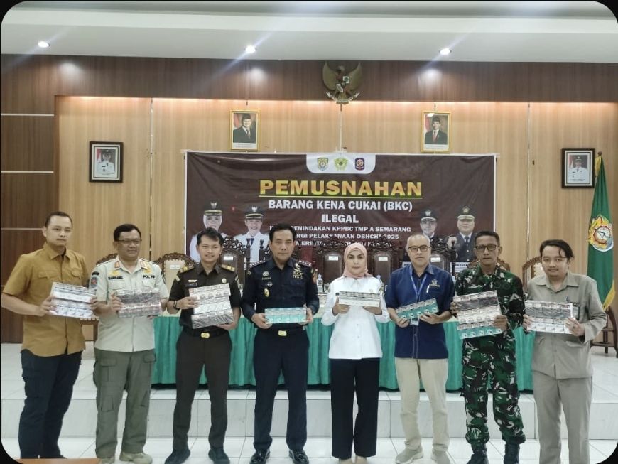 Rokok Ilegal Merugikan Masyarakat, Bupati Kendal Musnahkan 2,1 Juta Batang Rokok Ilegal