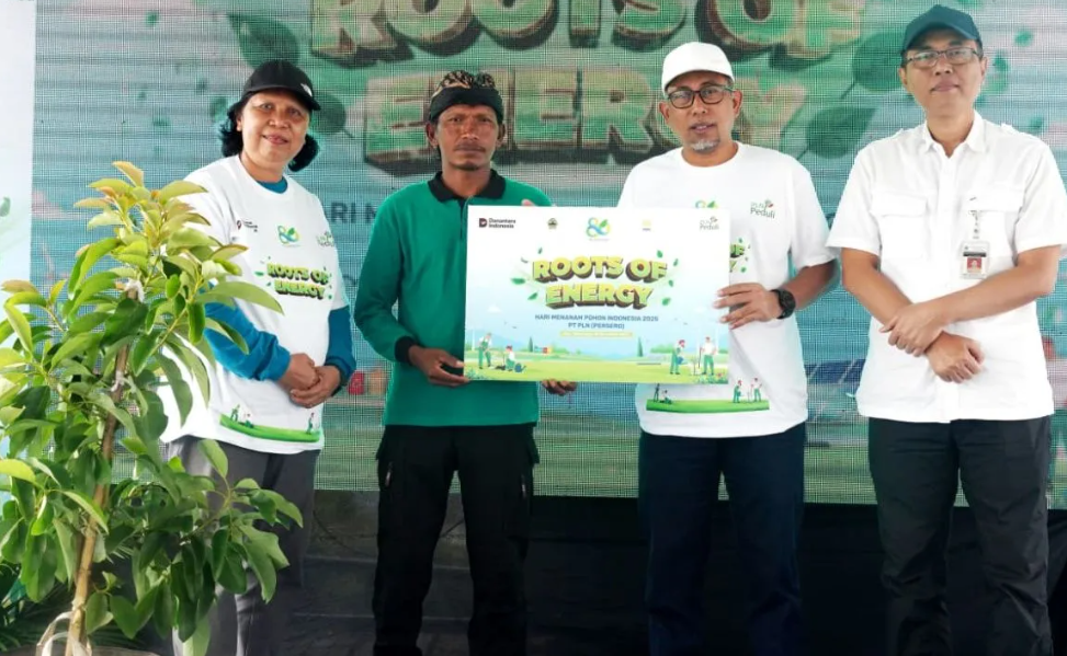 PLN Tanam 600 Pohon Alpukat di Hulu DAS Tuntang