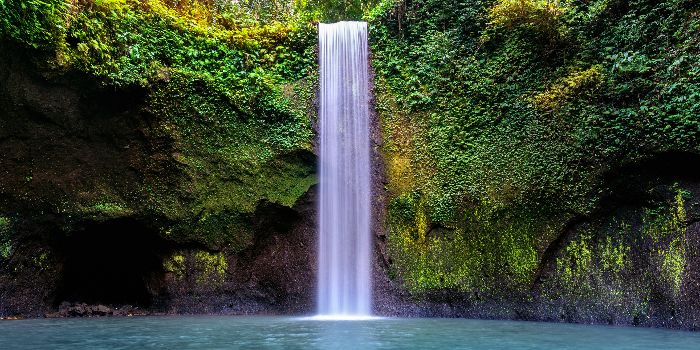 Pesona Air Terjun Tunan Talawaaan
