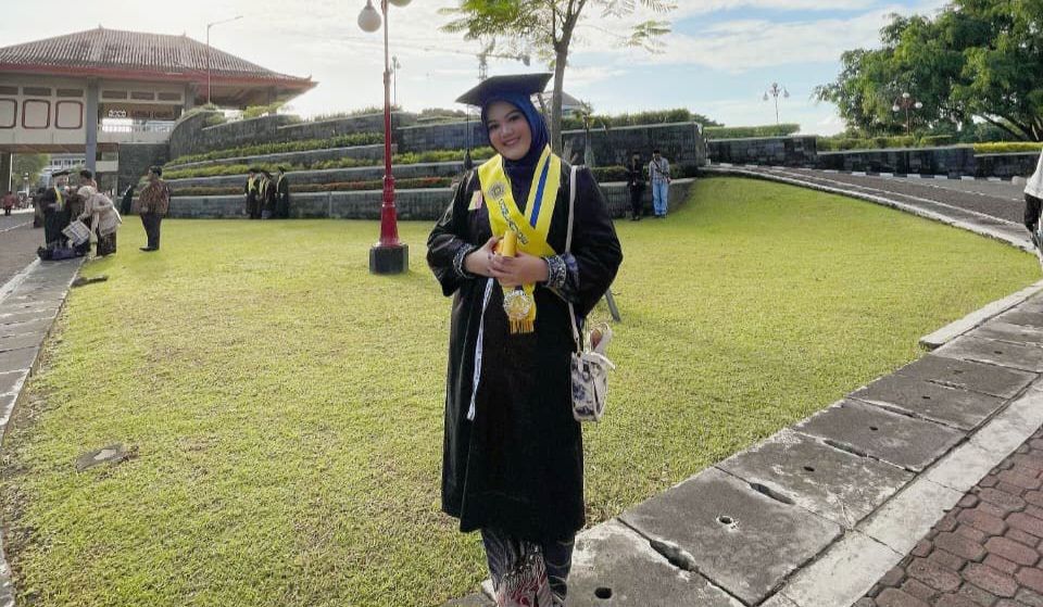 Perjuangan Sania Nadlirotullubba Raih IPK Tertinggi di Prodi Ilmu Komputer UGM