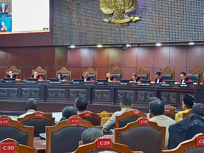 Menkum Supratman Dianggap Langgar Putusan MK, Pelantikan Irjen Hendro Pandowo Jadi Sorotan