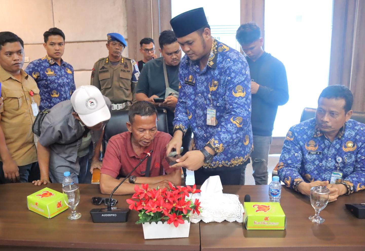 Pemprov Babel Tindaklanjuti Tuntutan Masyarakat Dari 8 Desa Soal IUP, Sekda: Kita akan Turun ke Lapangan