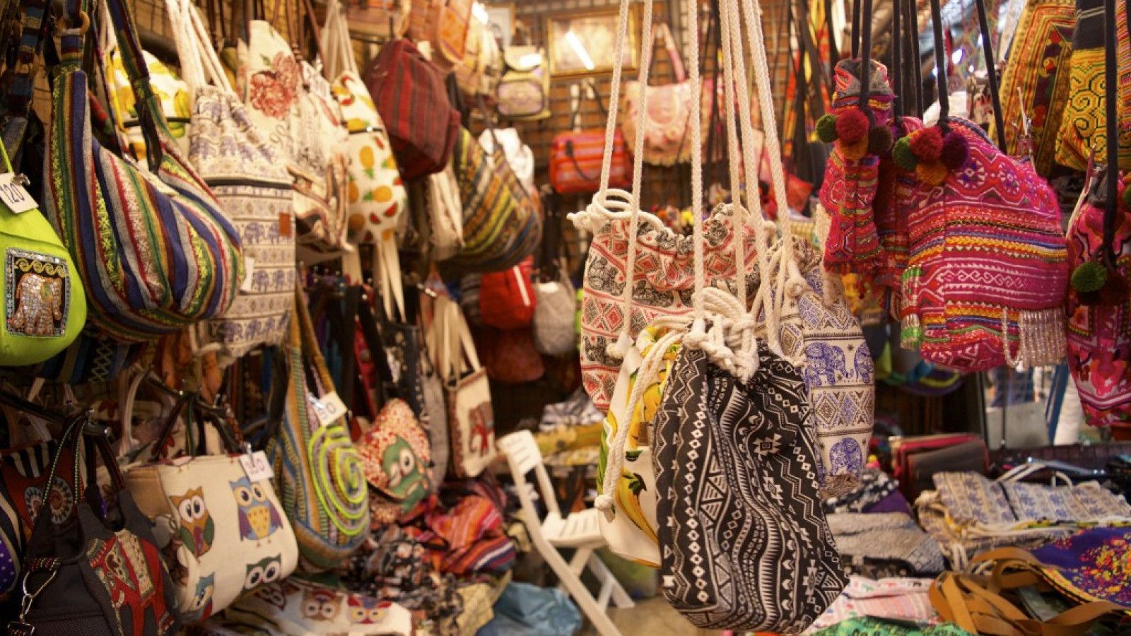 Insiden Penyekapan Turis di Chengdu: Penutupan Toko oleh Pemandu Wisata