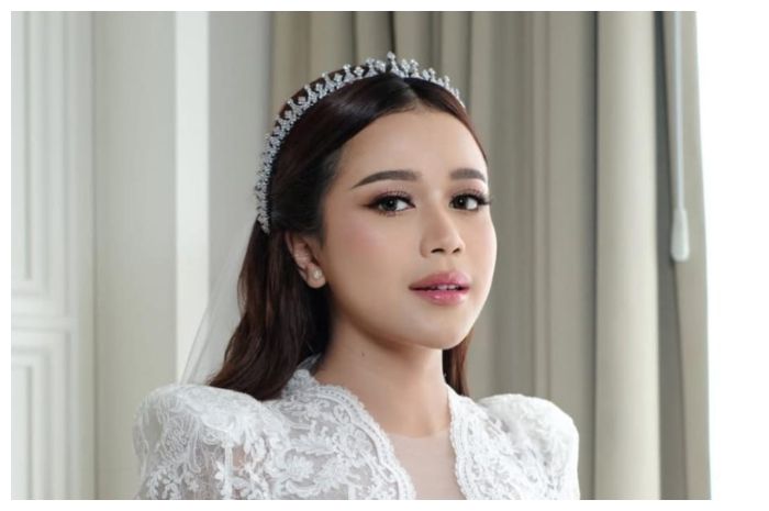 Tampil Bak Royal Bride, Intip Detail Gaun Pengantin Brisia Jodie yang Simpel, Mewah, dan Timeless