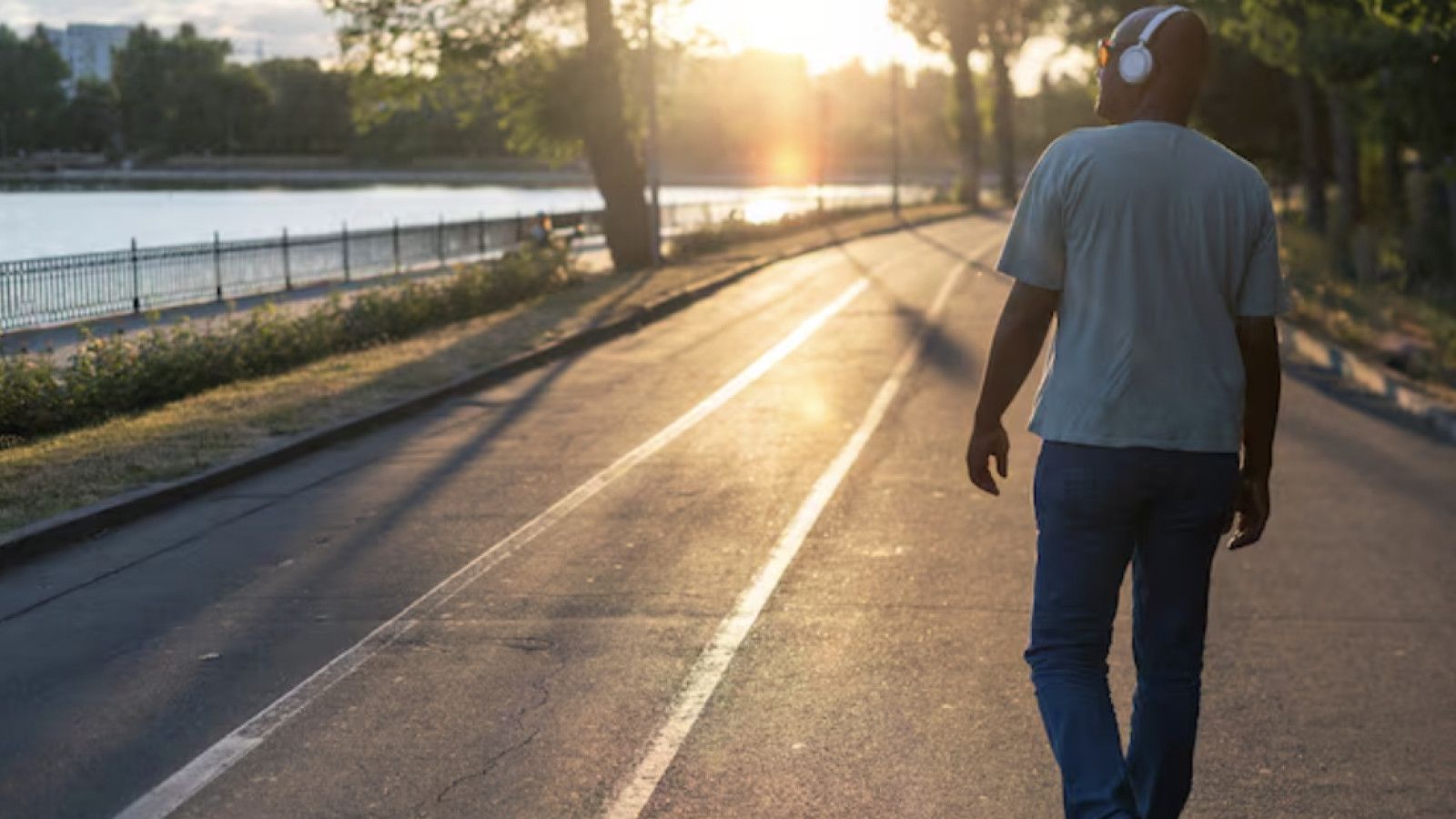 Jalan Sore: Solusi Efektif Mengatasi Stres