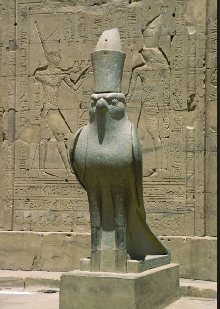 11 Dewa Mitologi Mesir: Dari Penguasa Matahari hingga Sang Pembuat Kekacauan