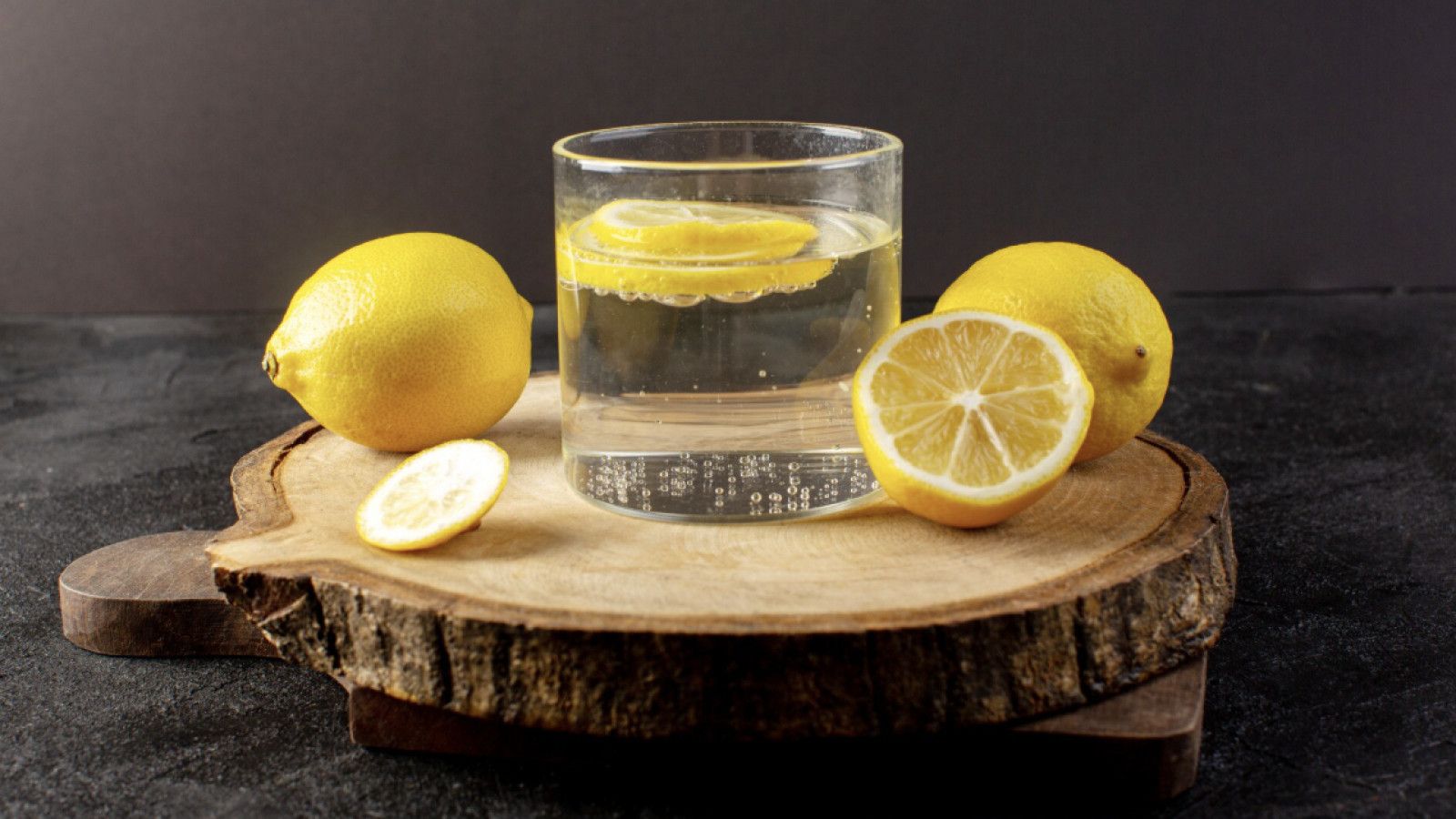 Manfaat dan Kreasi Air Lemon dalam Hidangan Sehari-hari