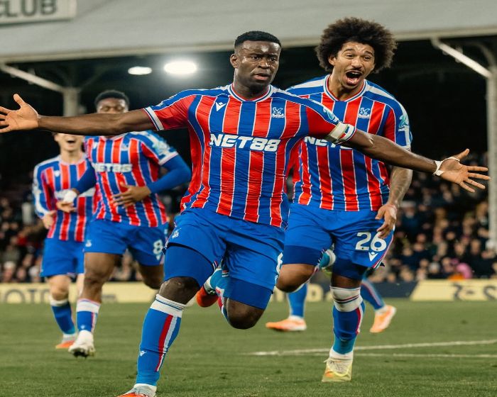 Tidak Terlalu Pikirkan Posisi 4 Besar, Oliver Glasner Pilih Fokus Pada Performa Crystal Palace