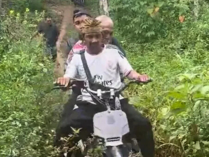Misi Tuntas! Kejari Lampung Berhasil Tangkap Semua Buronan, DPO Terakhir Dikejar hingga ke Hutan