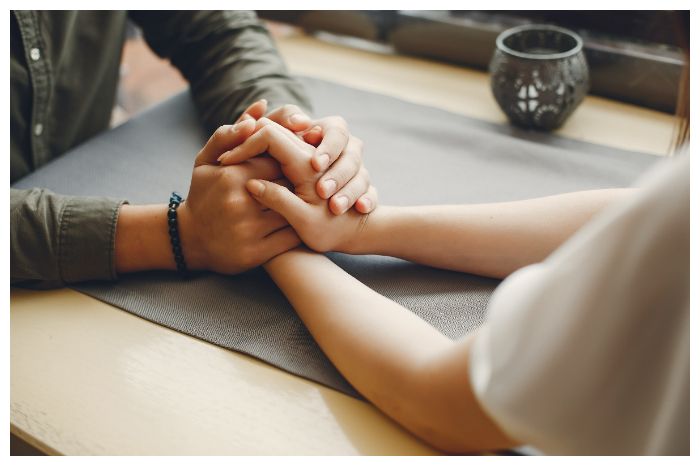 Pandangan Zodiak Tentang Cinta vs Kebutuhan Emosional yang Sesungguhnya