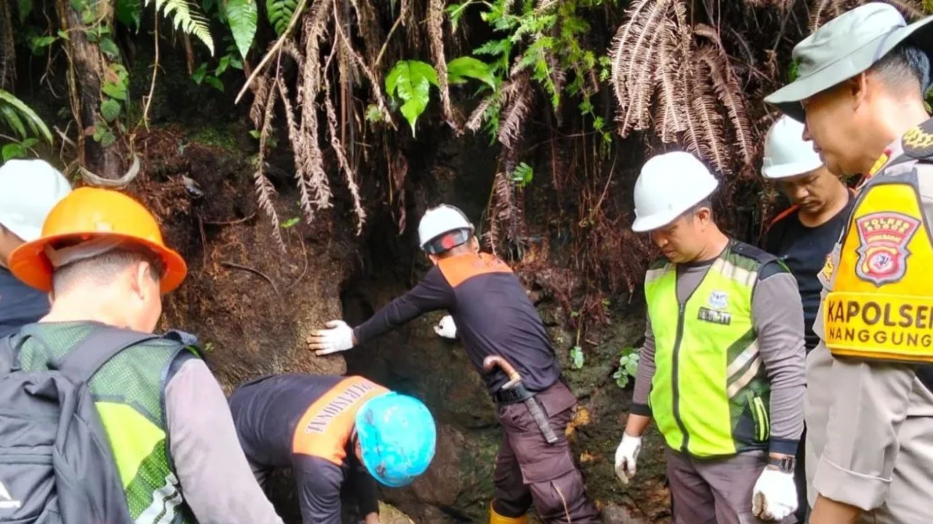 Tim Gabungan Tutup Sembilan Lubang PETI di Kawasan Gunung Pongkor