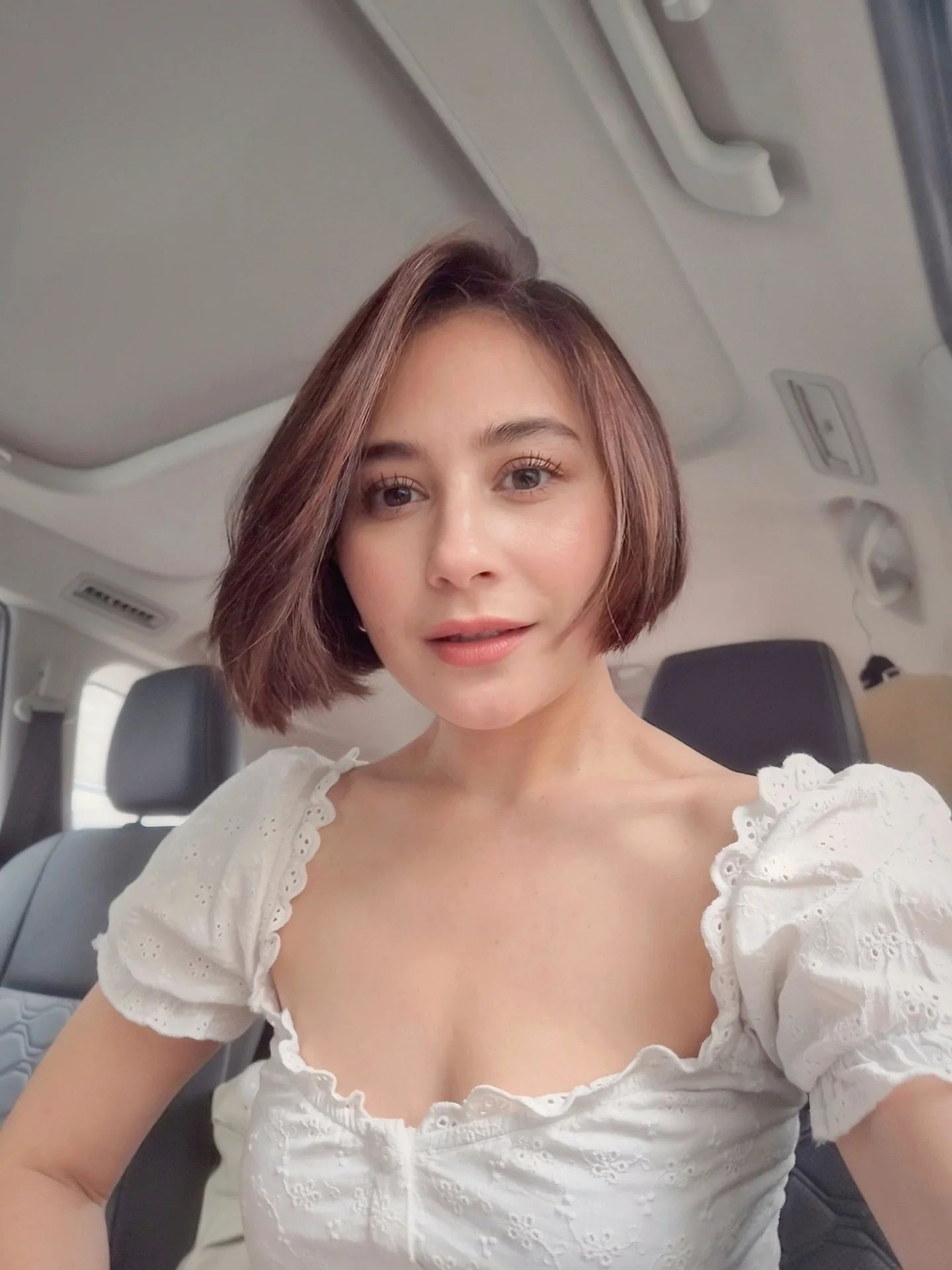 Pamer Rambut Baru, Prilly Latuconsina Tampil Fresh dengan Potongan Bob Pendek