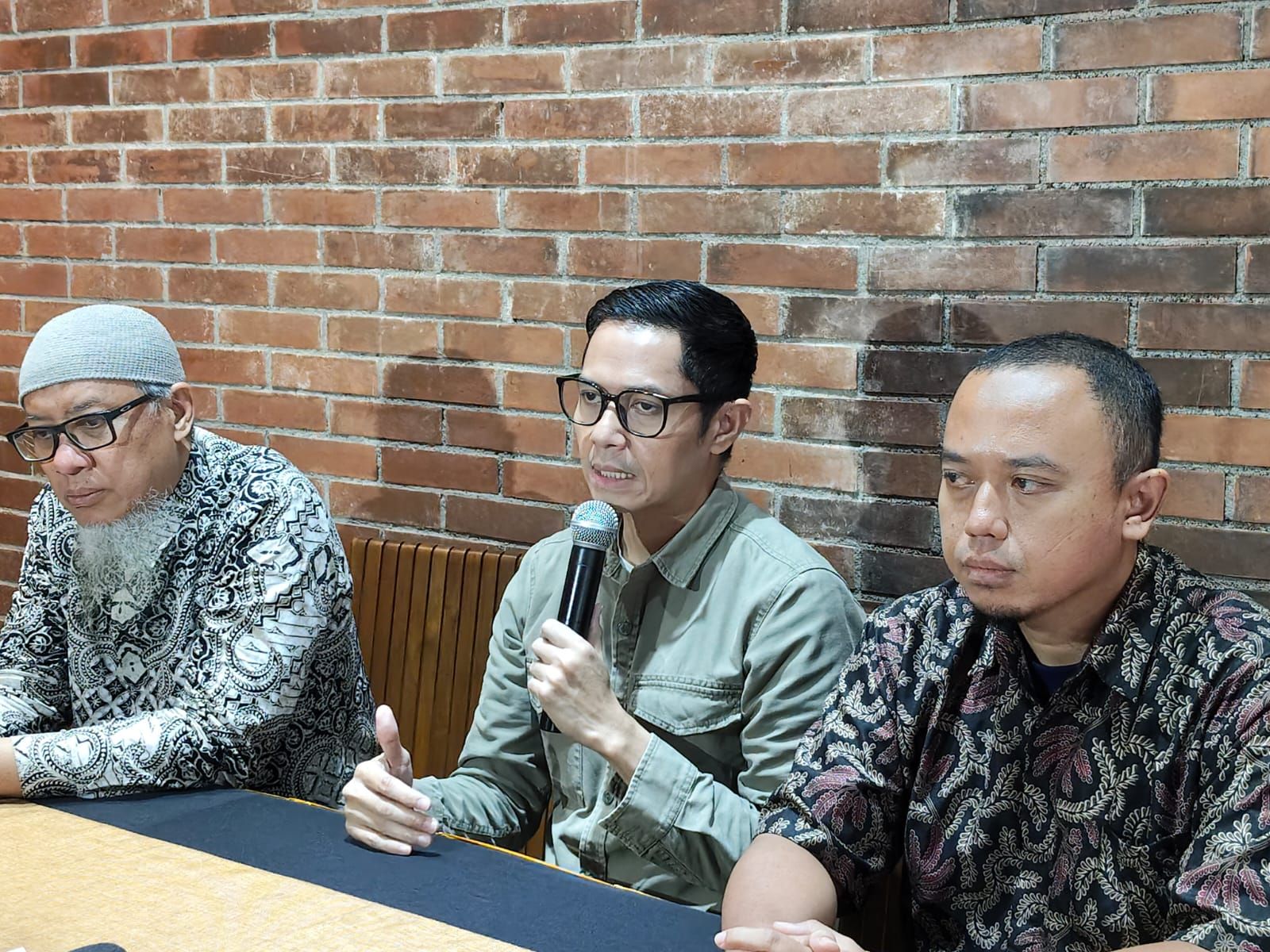 Sempat Jadi Brand Ambassador DSI, Dude Harlino Angkat Suara Soal Dana Ribuan Nasabah yang Tak Dibayarkan