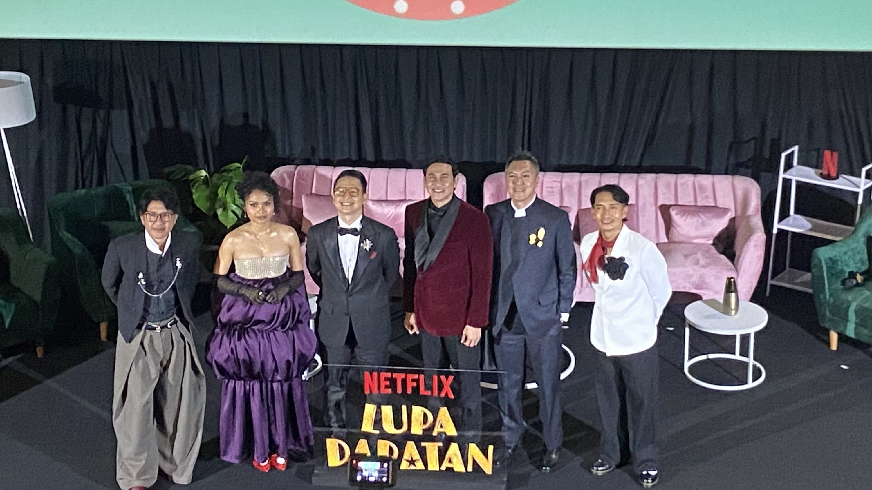 Ungkapan Hati Vino G Bastian Main Film Lupa Daratan, Tayang di Netflix 11 Desember