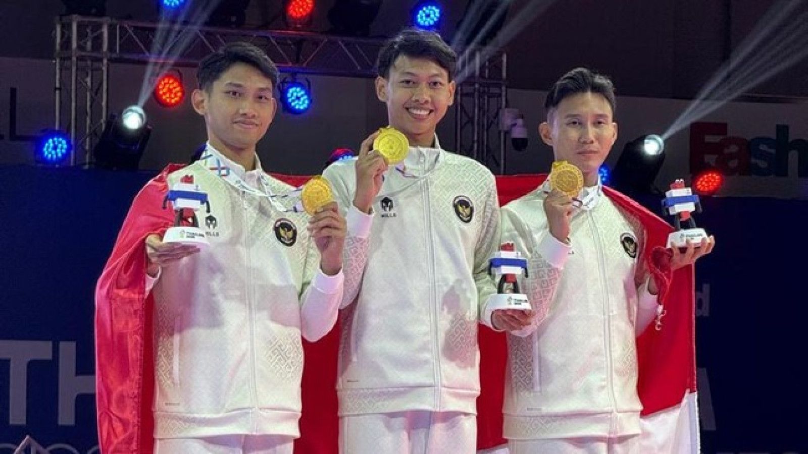 Tim Taekwondo Indonesia Raih Emas Pertama di SEA Games 2025