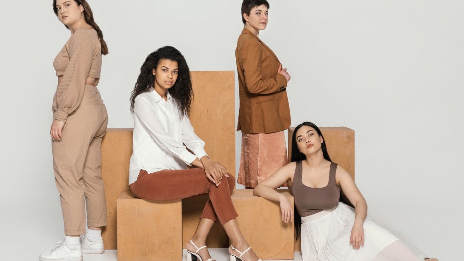 Warna Nude: Pilihan Utama dalam Dunia Fashion