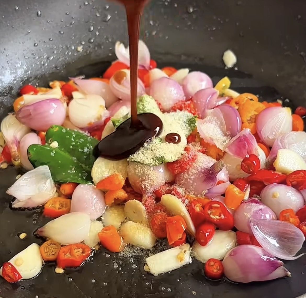 Wajib Coba! Resep Ayam Goreng Oseng Bawang: Menu Rumahan Simpel dengan Rasa Juara