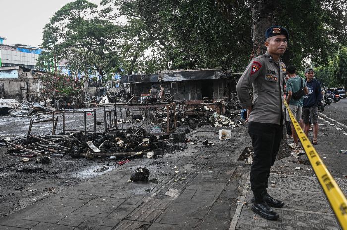 Warung dan Motor Dibakar Usai Dua Debt Collector Dikeroyok di Kalibata, Ini Kata Polres Metro Jaksel!
