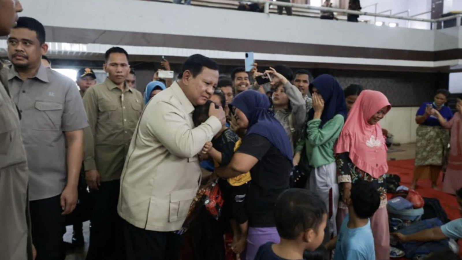 Presiden Prabowo Subianto Minta Maaf atas Kelangkaan Listrik di Aceh Tamiang