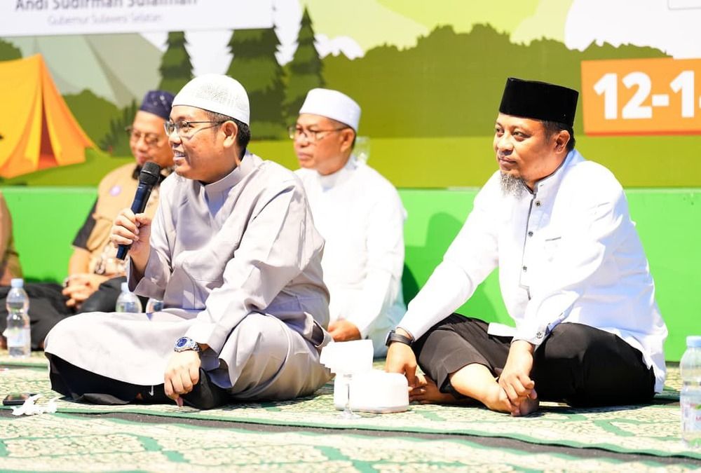 Gubernur Sulsel Hadiri Kajian Ustadz Firanda di Jambore OSIS Tingkat SMA, Tekankan Akhlak Pelajar di Era Digital