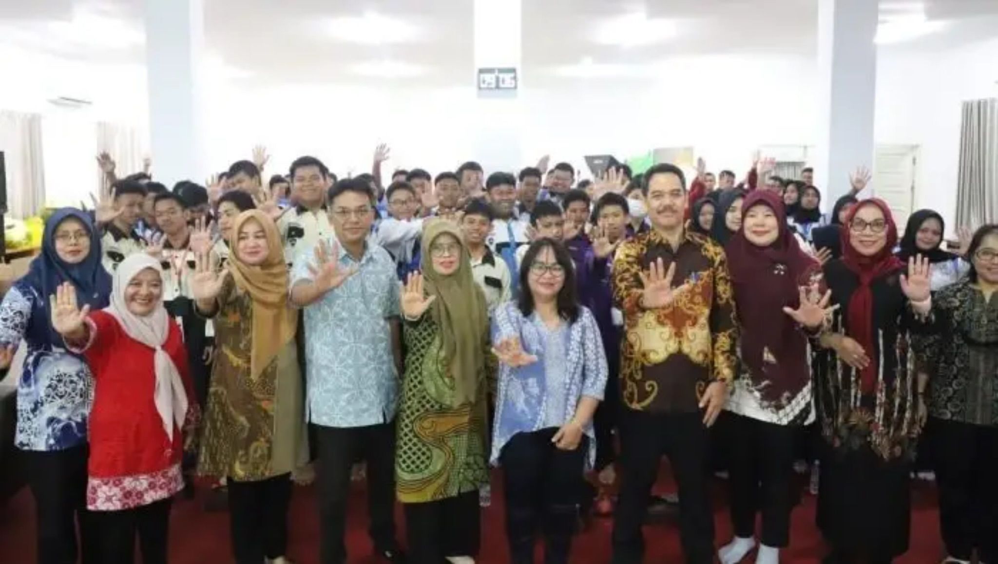 Perangi Hoaks dan Pornografi, Polda Kaltim-Diskominfo Edukasi Pelajar Cerdas Bermedia Sosial