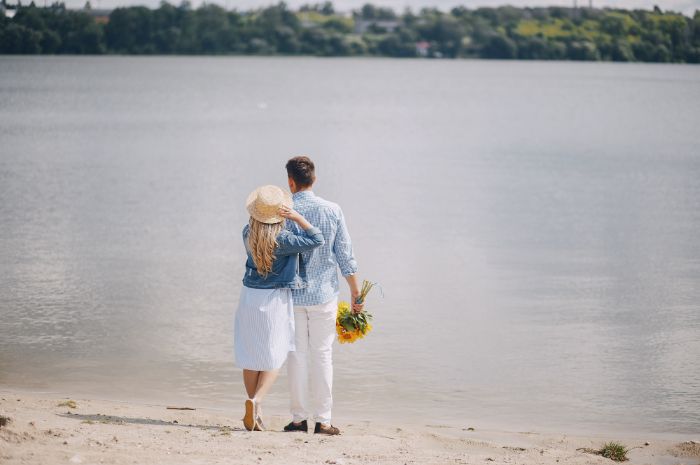 111 Caption Honeymoon dalam Bahasa Inggris dan Artinya, Lucu!