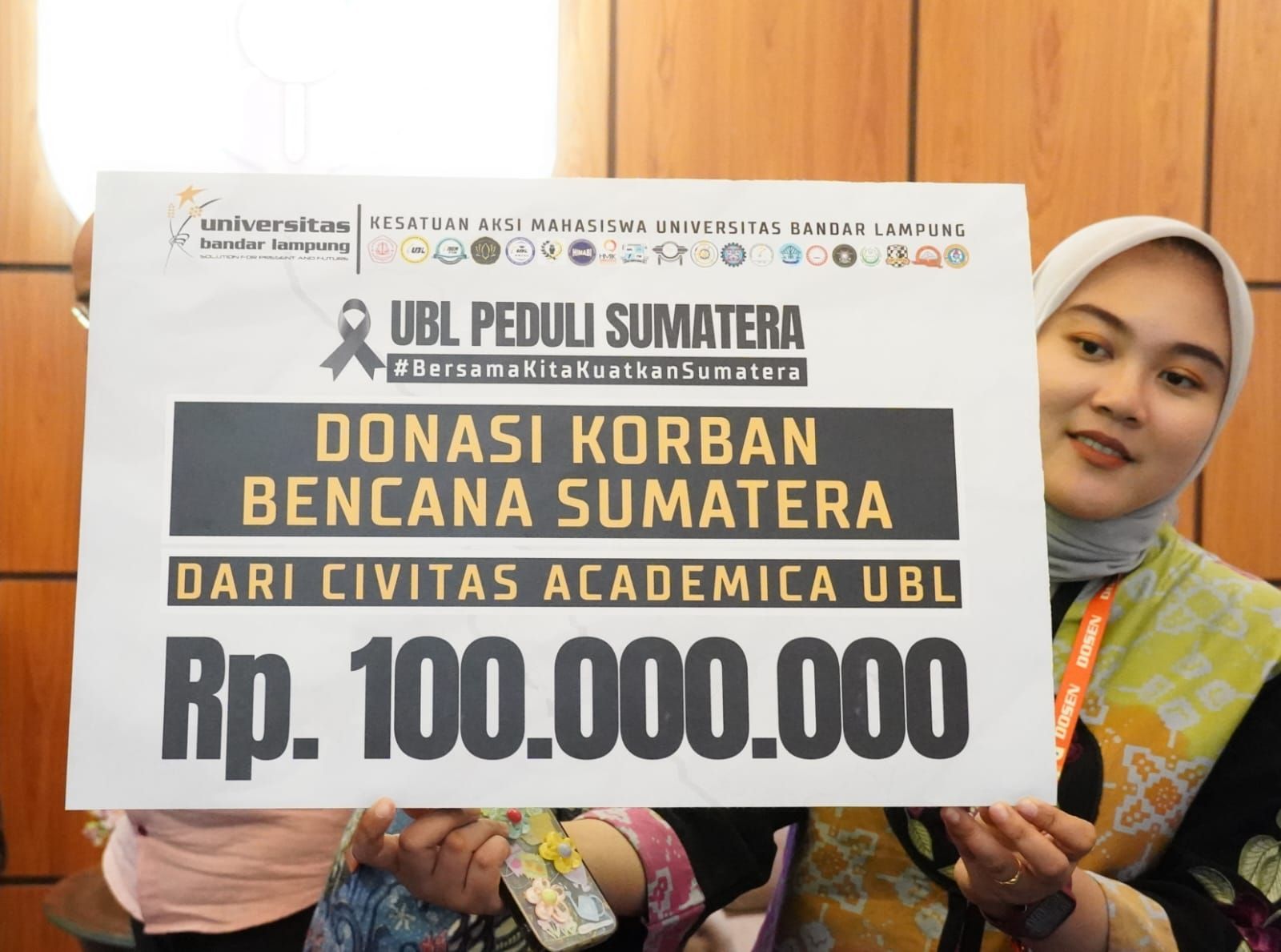 Universitas Bandar Lampung Salurkan Donasi Rp 100 Juta untuk Korban Bencana Sumatera