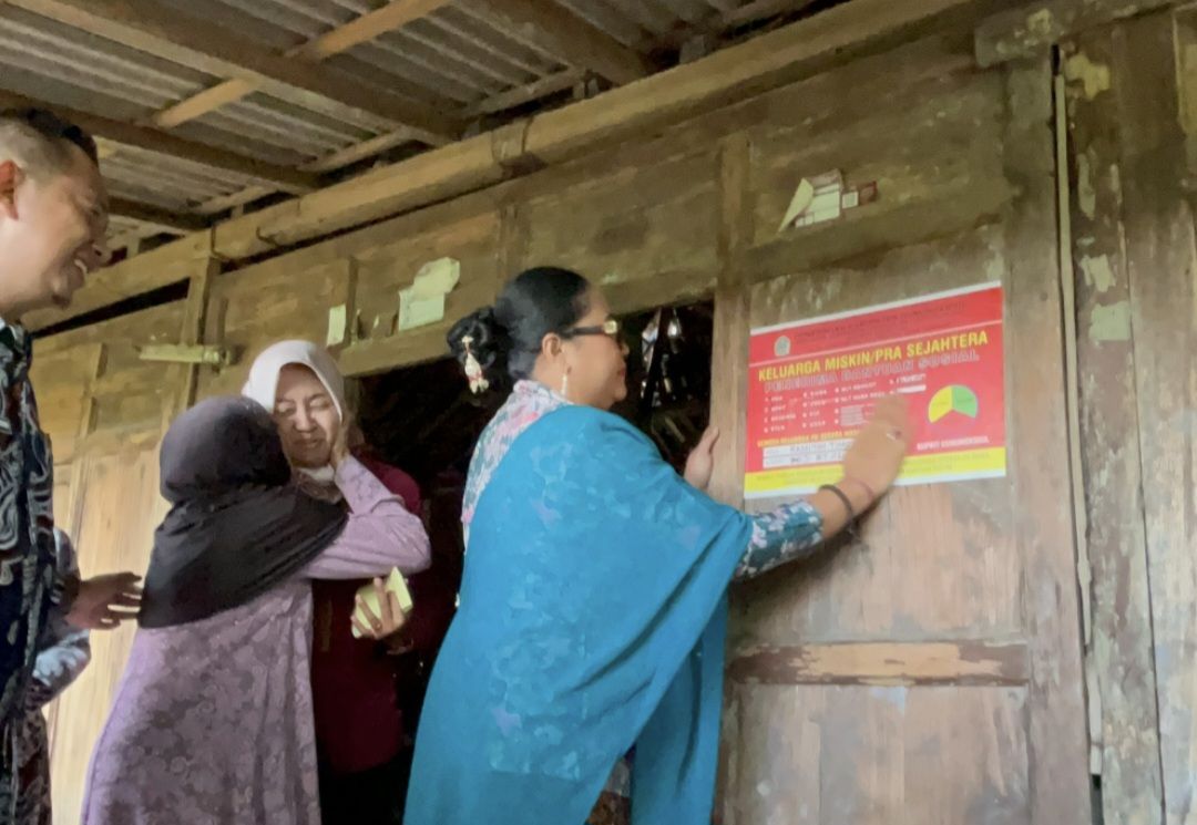 Pemkab Gunungkidul Pasangi Stiker Agar Bansos Tepat Sasaran, Penerima yang Disalahgunakan untuk Judol Jadi Sorotan