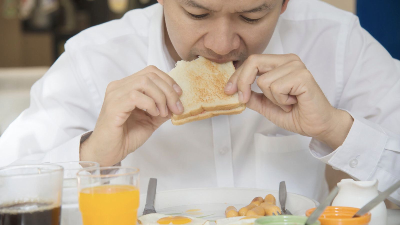 Menghindari Kebiasaan Buruk dalam Pola Makan Sehari-hari