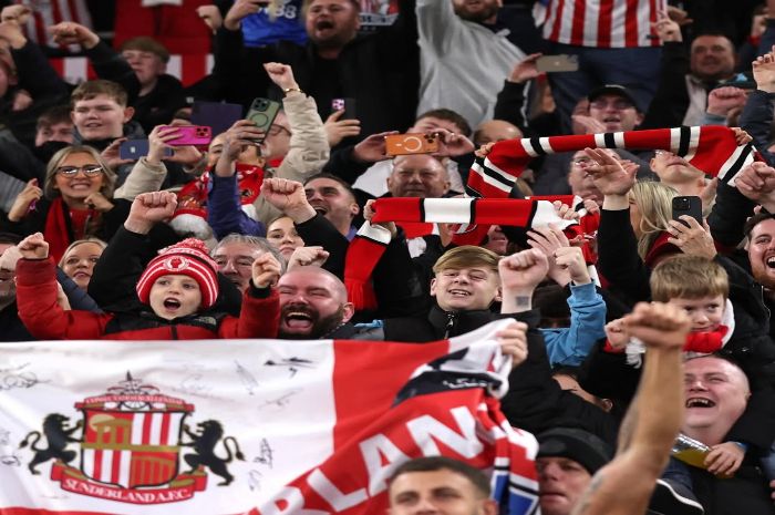 Bikin Gol Bunuh Diri di Tyne Wear Derby, Suporter Sunderland Sebut Nick Woltemade Pahlawan