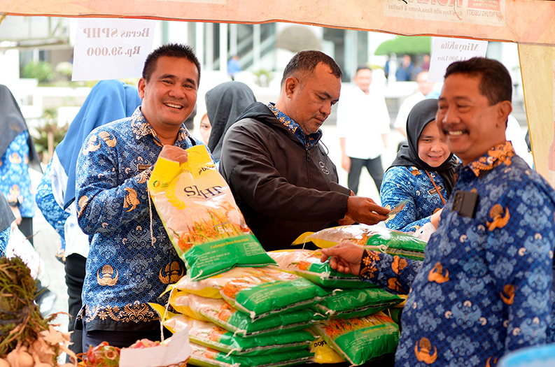Kepedulian Natal ASN Pemprov Sumut Hadir lewat Pasar Murah dan Kesehatan Gratis