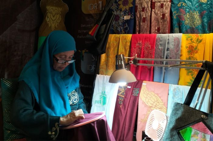 Nasib Karawo: Krisis Regenerasi dan Upah Murah