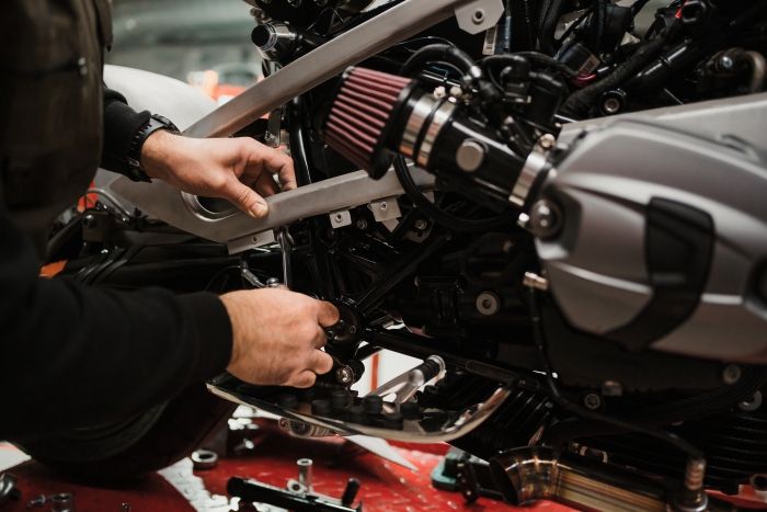 8 Sparepart Motor yang Paling Cepat Aus dan Wajib Dicek