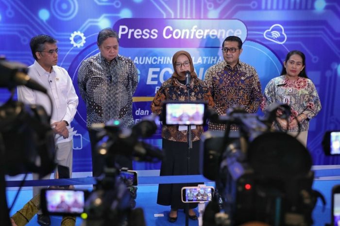 PNS Boleh WFH 3 Hari saat Libur Nataru tapi Layanan Publik Tetap Jalan
