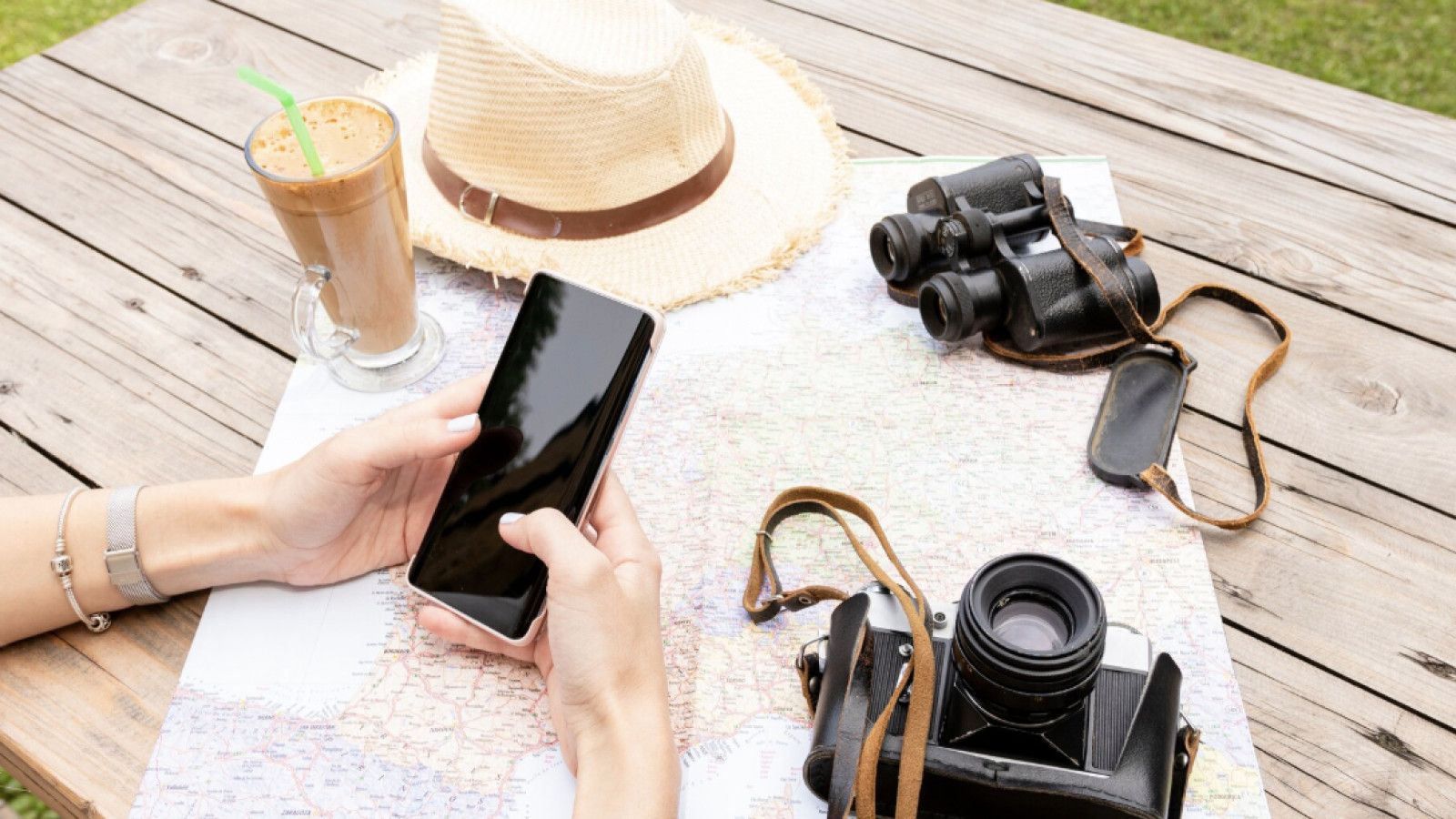 Cara Melindungi Gadget Saat Liburan: Tips Penting untuk Keamanan