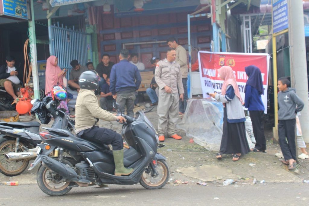 Jaringan Lumpuh, Polres Bener Meriah Hadirkan WiFi Gratis Starlink untuk Warga Kampung Buntul