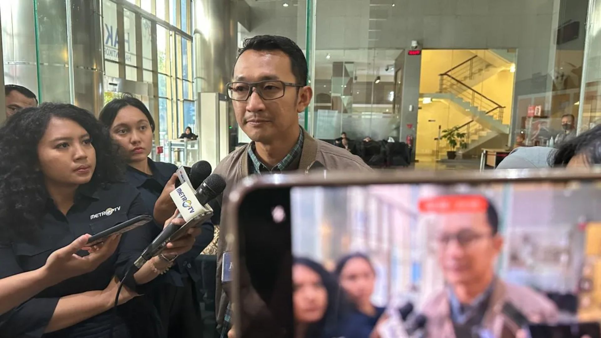 KPK Amankan 10 Orang dalam OTT di Kabupaten Bekasi