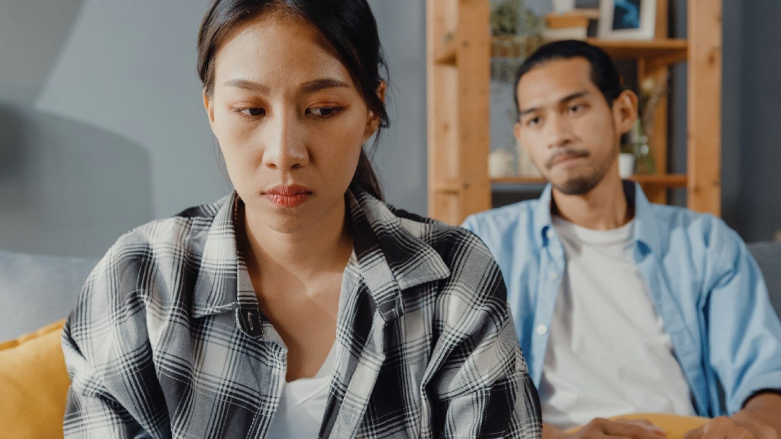 Tanda-Tanda Kelekatan Emosional yang Perlu Diwaspadai