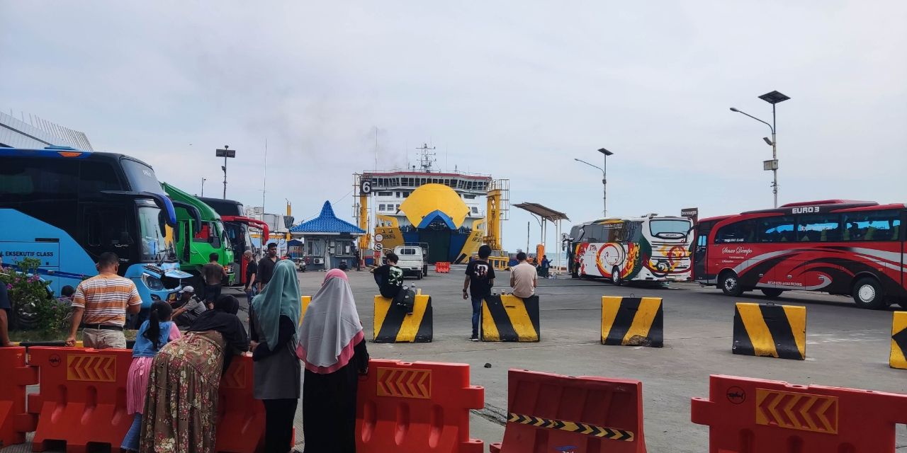 Pelabuhan Merak Mengalami Peningkatan Penumpang 16,4 Persen Pada H-6 Nataru 2025